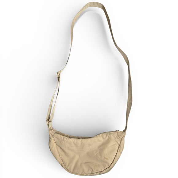 Gap Shoulder Bag - Picture 2 of 13